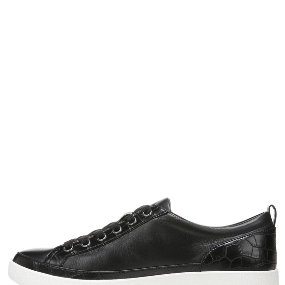 NWB Vionic Winny Leather Embossed Detail Black Lace-Up Sneakers - Size: 5 - Picture 3 of 14